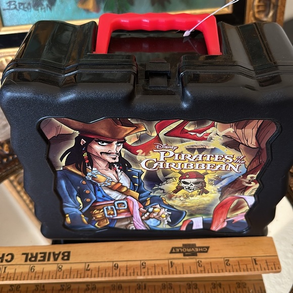 Disney New Rare Pirates of the Caribbean plastic Lunchbox Pale Tote Lunch Box - Picture 8 of 8